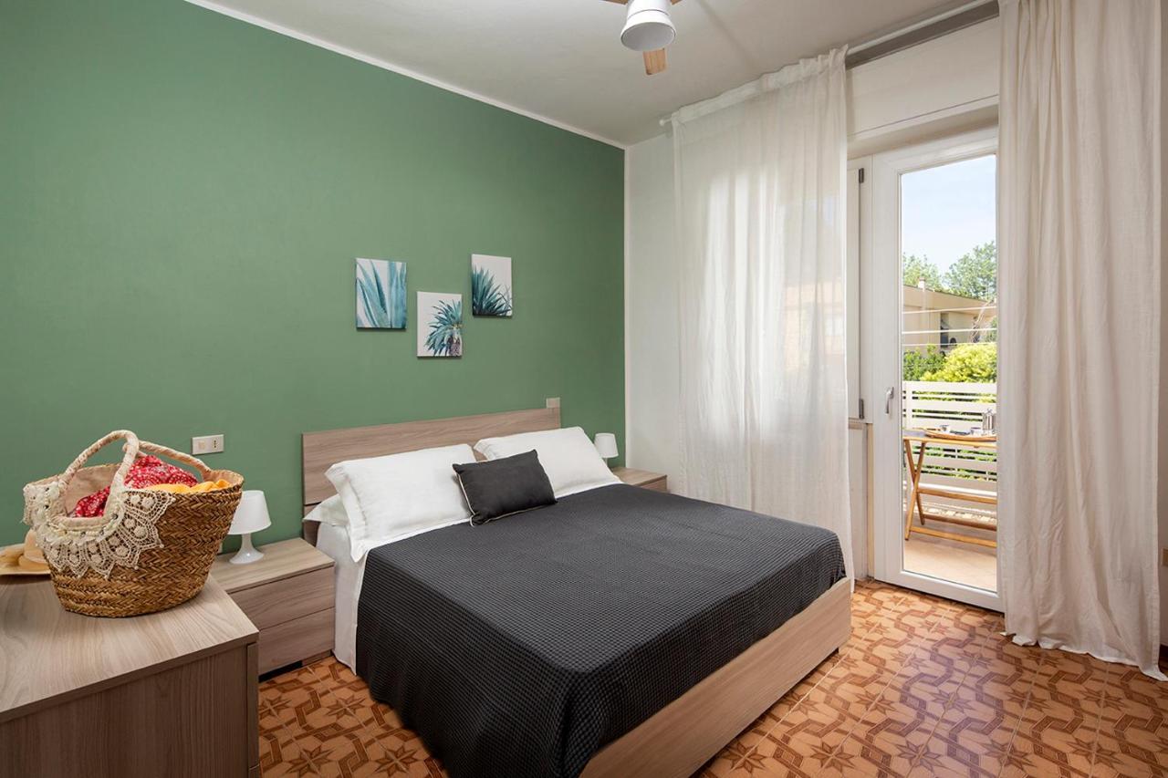 Appartamenti Villa Miramare Rimini Ngoại thất bức ảnh