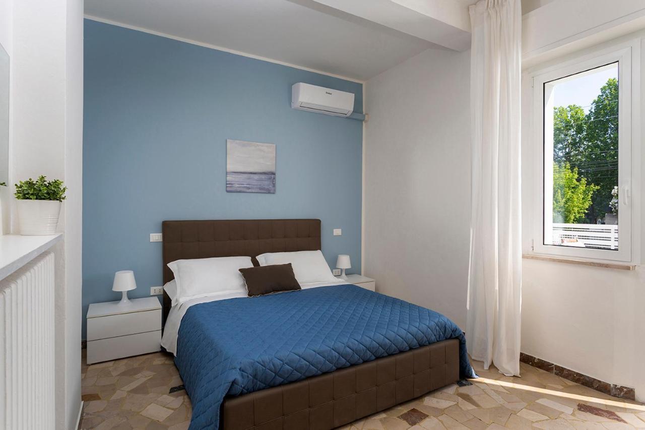 Appartamenti Villa Miramare Rimini Ngoại thất bức ảnh