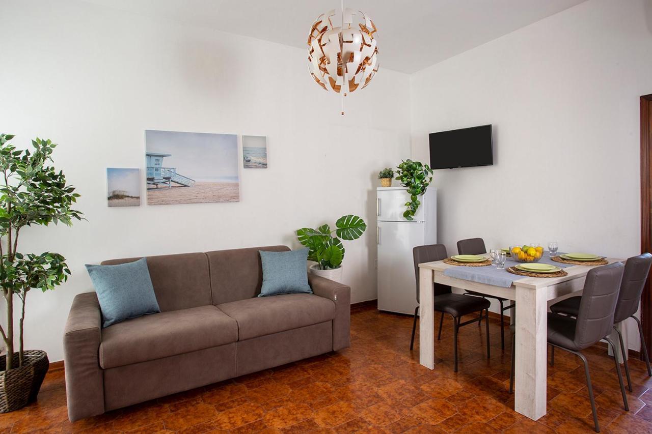 Appartamenti Villa Miramare Rimini Ngoại thất bức ảnh
