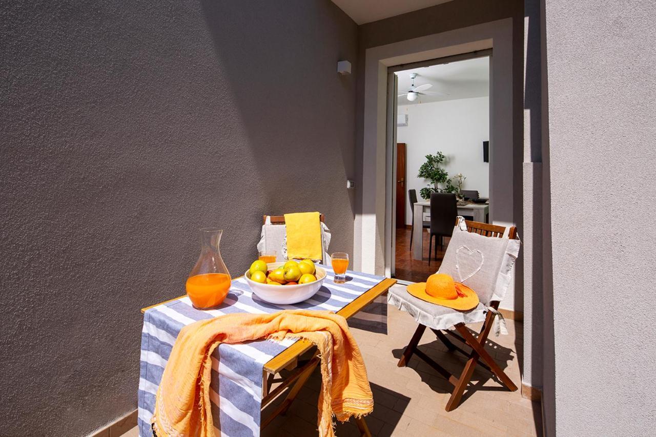 Appartamenti Villa Miramare Rimini Ngoại thất bức ảnh